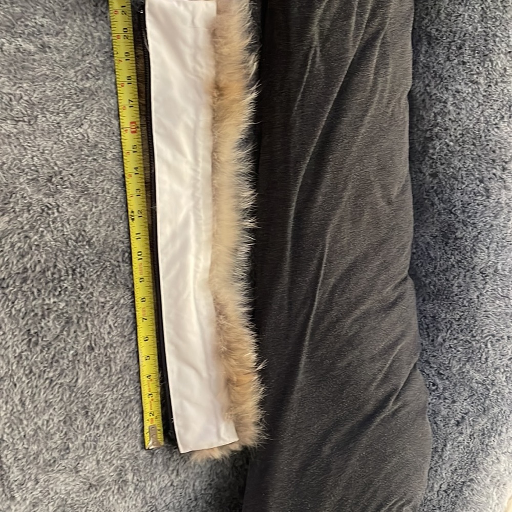 ❤️ Gorgeous Authentic Canada Goose Ruff ♥️ - Picture 7 of 10
